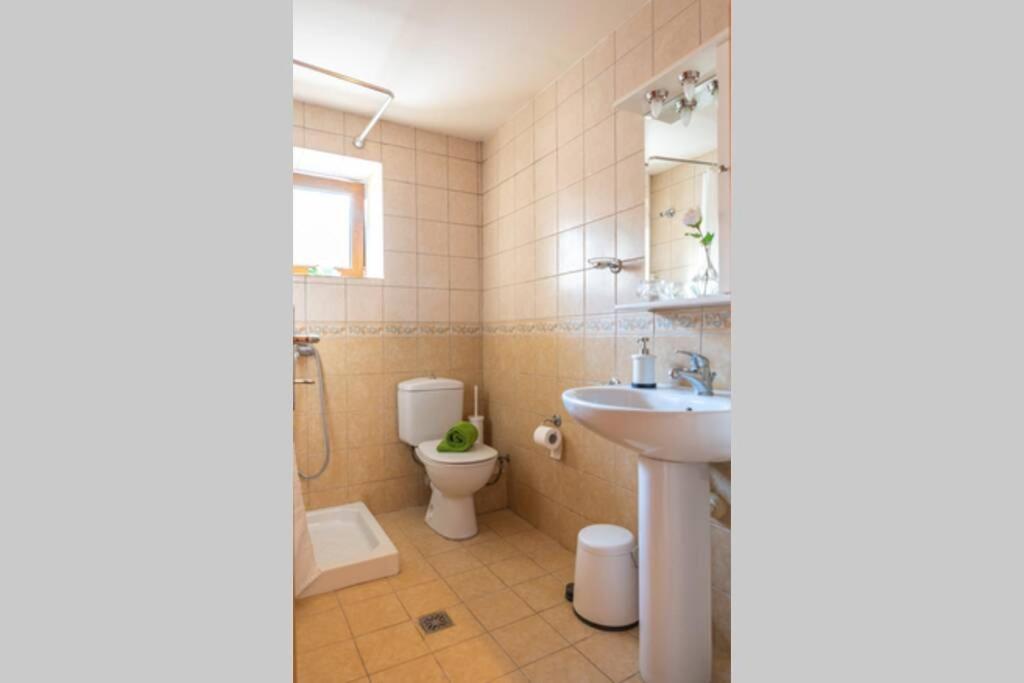 Small House With Garden & View Promirion Exterior photo